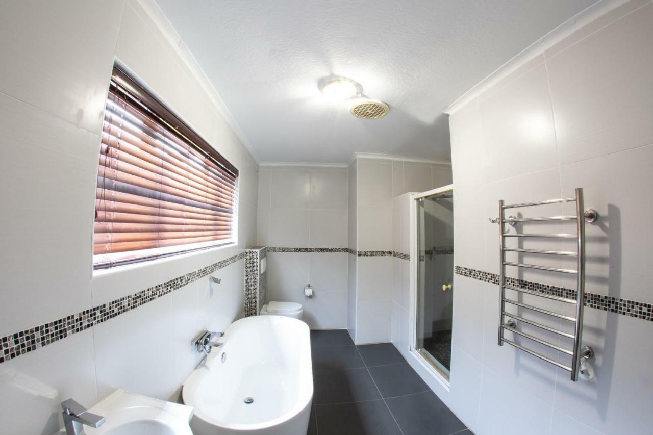 Meransha Self Catering Cc Уолфиш-Бей Экстерьер фото